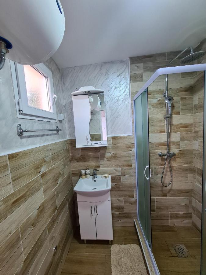 Apartmani Kuljanin Donji Milanovac Exterior foto