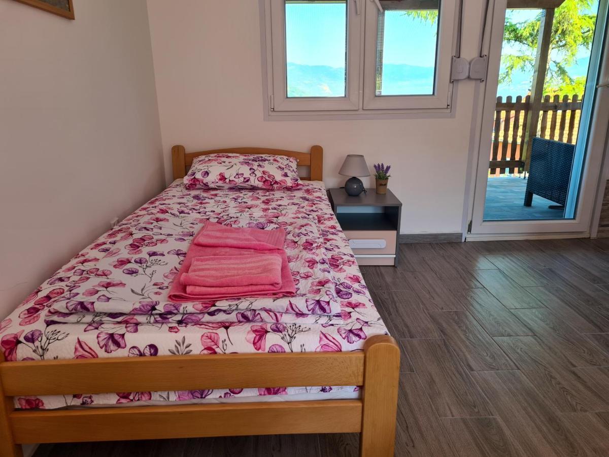 Apartmani Kuljanin Donji Milanovac Exterior foto