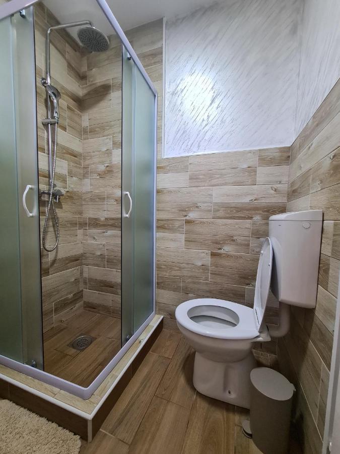 Apartmani Kuljanin Donji Milanovac Exterior foto
